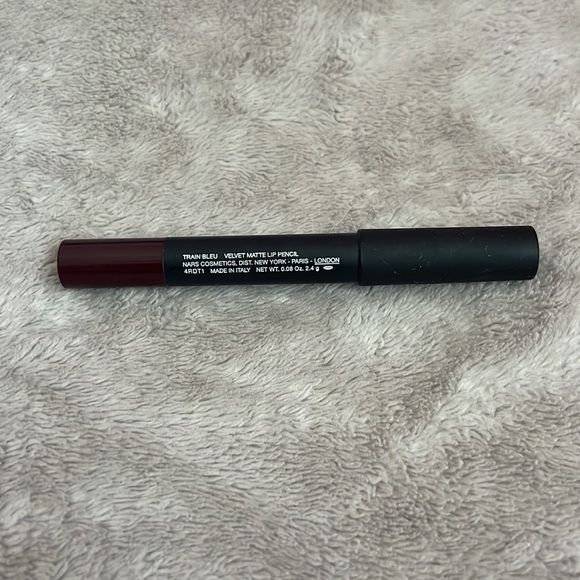 ‼️ NARS Velvelt Matte Lip Pencil - Picture 2 of 3